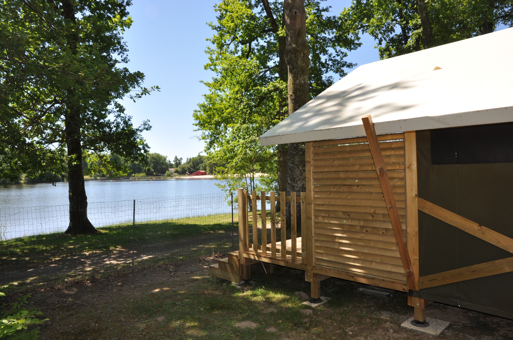 tente-lodge-camping-saint-estephe (1)